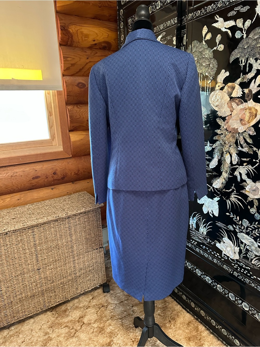 Le Suit Textured Periwinkle Two-Piece Skirt Suit - Picture 2 of 2